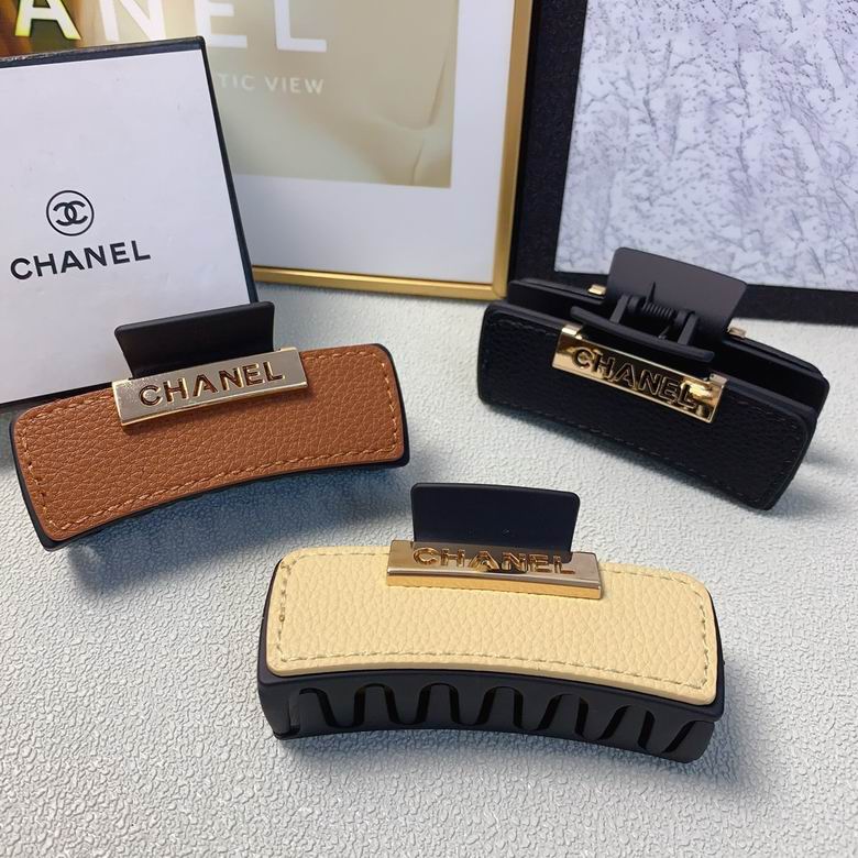 Chanel Hair Grab Clip  (1)